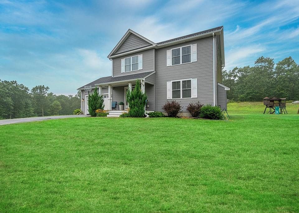 1st image of 82 Teakwood Dr W