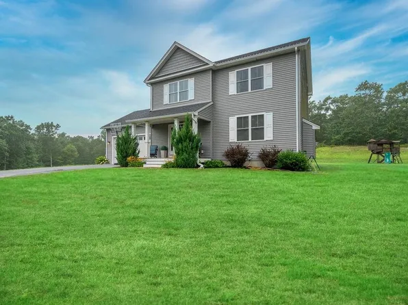 82 Teakwood Dr W, Coventry, RI 02816