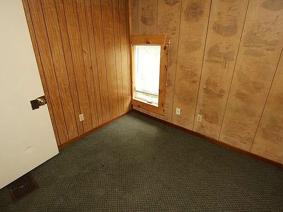 3rd image of 3618 Aldrich Ave N