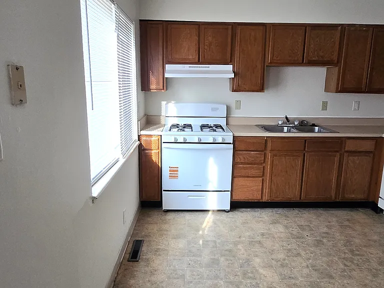 Highland Park Townhomes — Photo 36