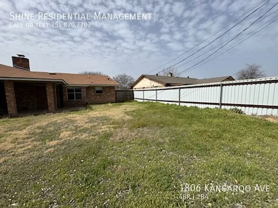Building Photo - 1806 Kangaroo Ave