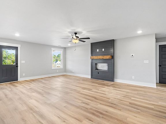 3rd image of 1350 Isaiah Dr