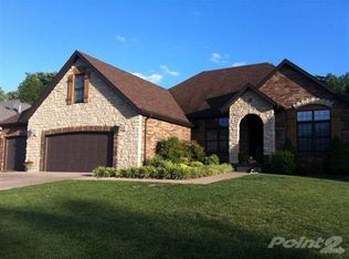 934 E Doubletree Ln, Springfield, MO 65810