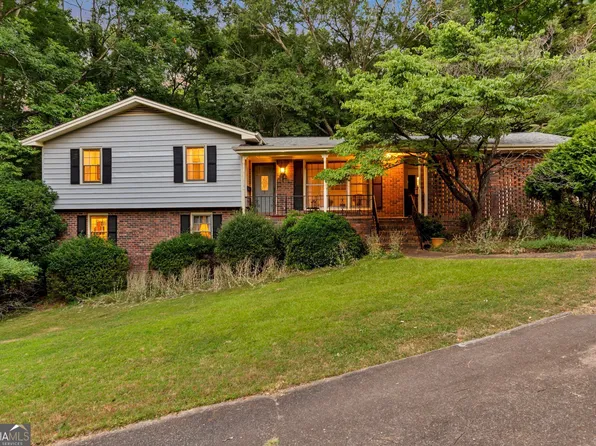 1380 Montrose Dr, Gainesville, GA 30501