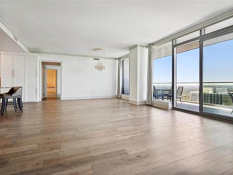 3344 Peachtree Rd NE #3202 — Photo 2
