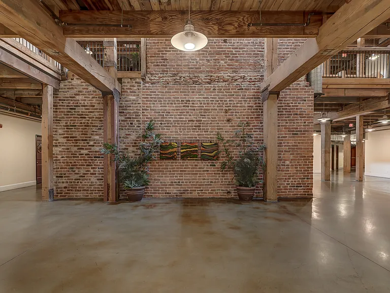 815 Porter St #407 — Photo 14