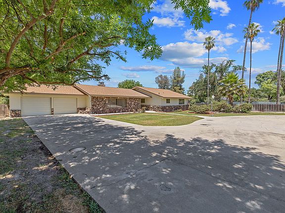 4th image of 8640 12th Avenue