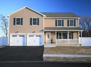 252 Naismith St, Springfield, MA 01104