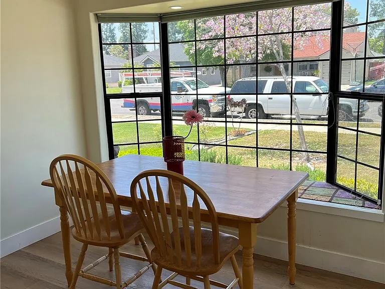 1432 N Catalina St — Photo 10