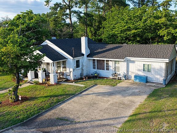 2nd image of 3409 Davis St