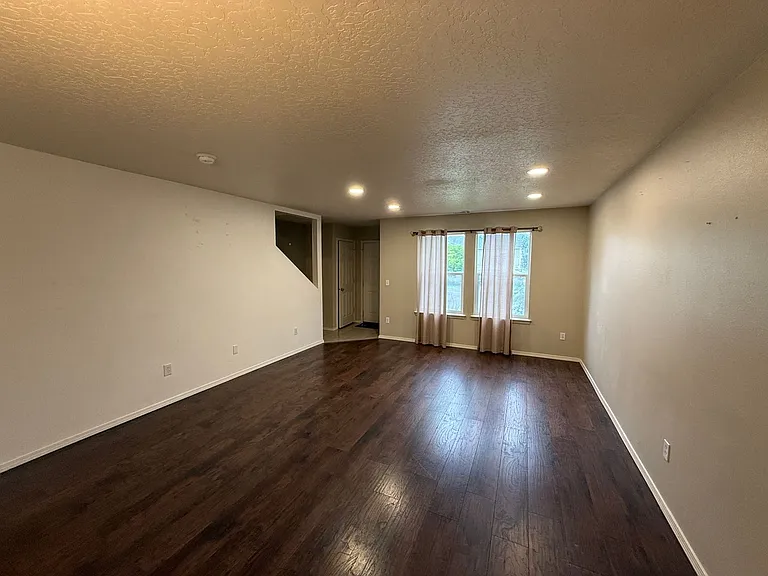 169 W Tehuti Ct — Photo 8