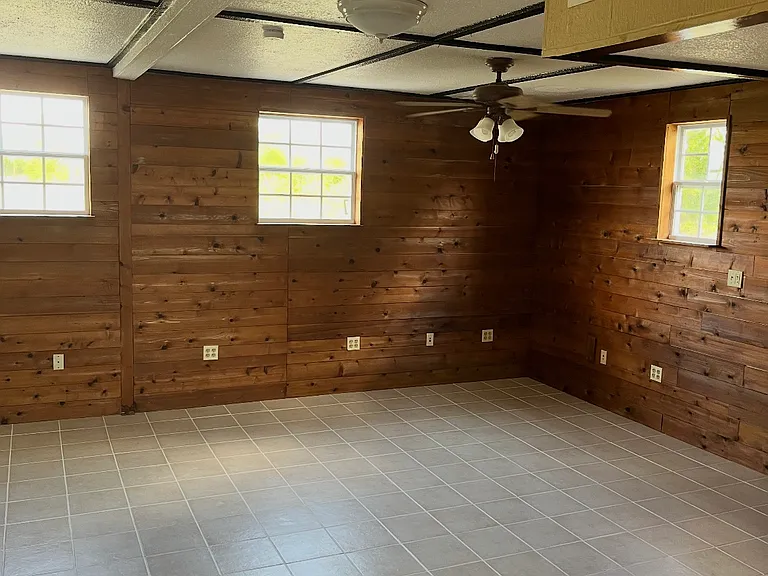 5248 County Road 4508 — Photo 2