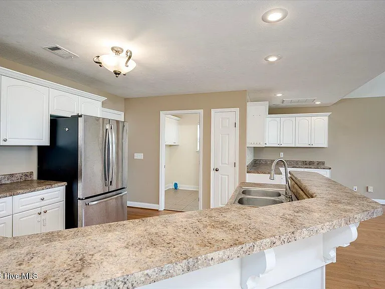 4552 Logans Way — Photo 6
