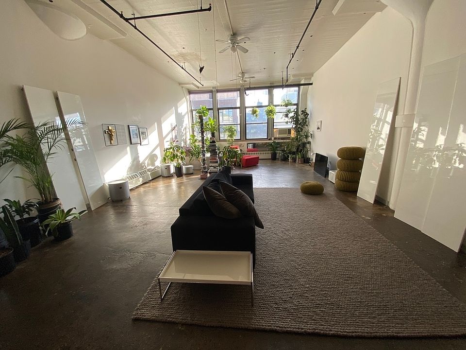 1st image of 240 Wythe Ave #406