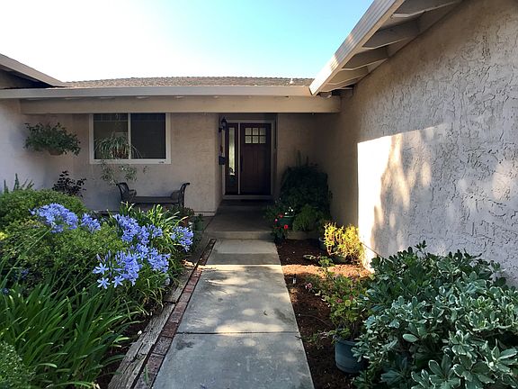 3rd image of 1296 Oakglen Way