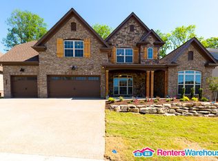 6108 Christmas Dr, Nolensville, TN 37135