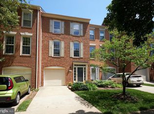 817 S Adams St, Arlington, VA 22204