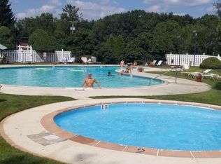 75 Balance Rock Rd APT 11, Seymour, CT 06483