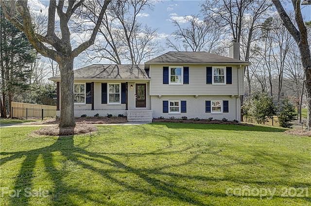 1st image of 7639 Bedfordshire Dr