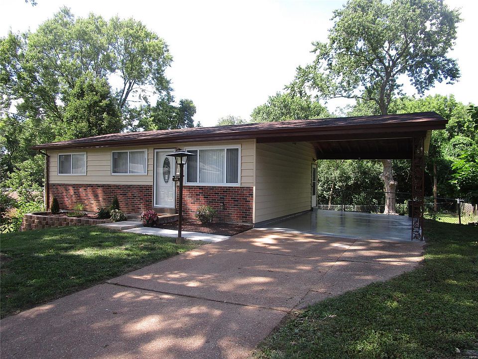 1st image of 9007 Loganberry Ln