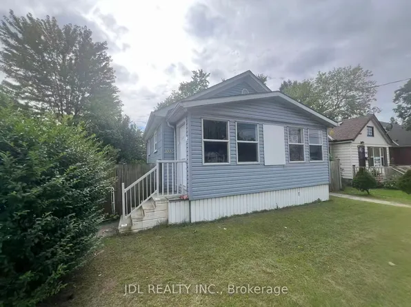 1045 Oxford St E, London, ON N5Y 3L1