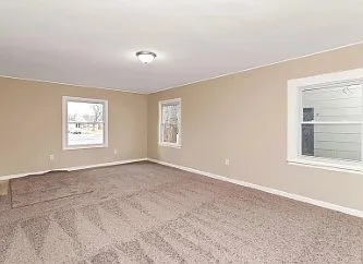 6 Surrey Ln — Photo 4