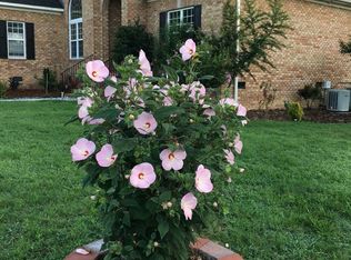 2082 Cooper Fields Dr, Nashville, NC 27856