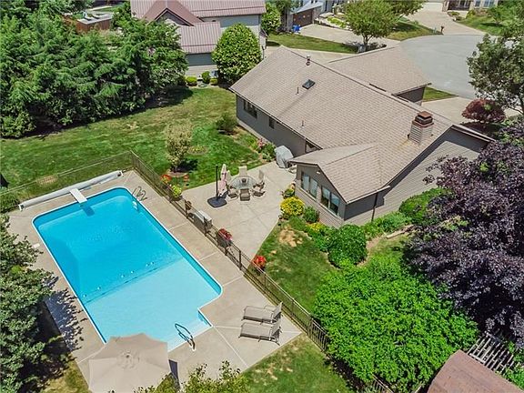 5th image of 104 Hedgewood Cir