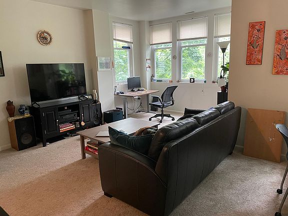 3rd image of 218 Thorndike St APT 201