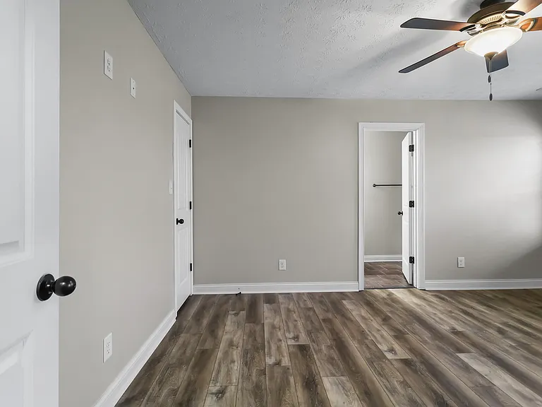 985 Culverson Ct — Photo 17