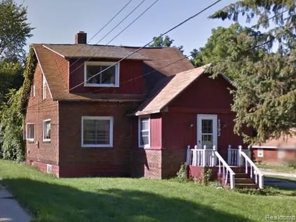 1292 Howard St N, Mount Morris, MI 48458