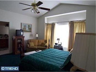 3rd image of 1202 Churchill Ln