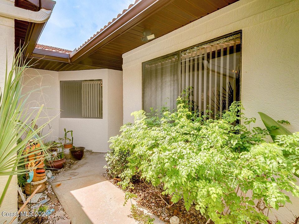 1st image of 804 Parkside Pl #804