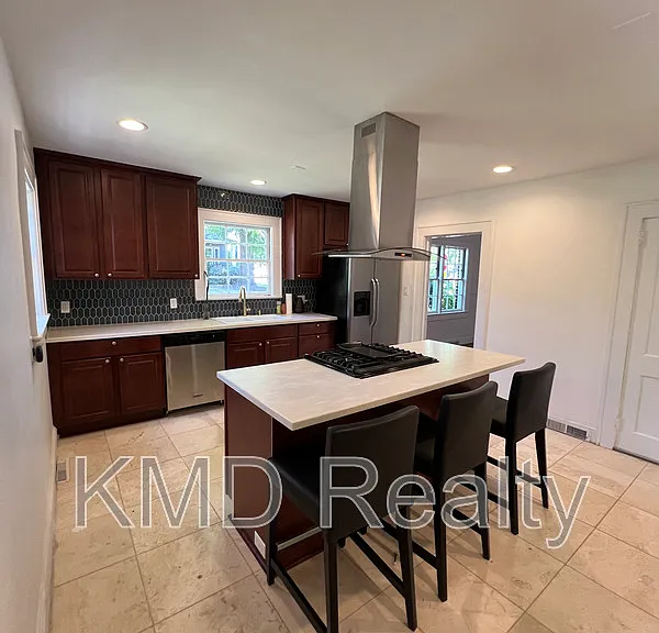 1400 Matheson Ave — Photo 5