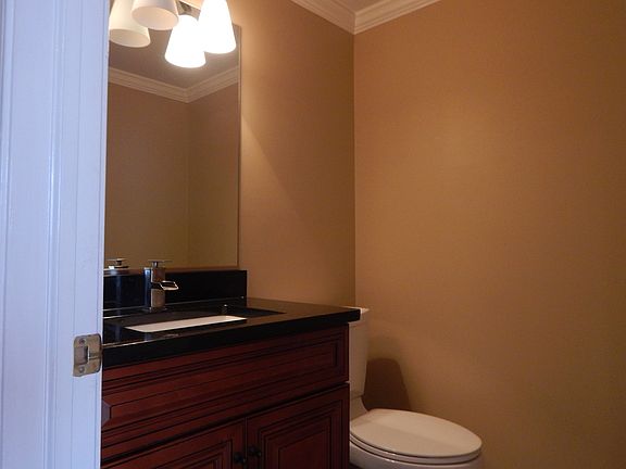 5th image of 1806 Whirlaway Ct #1806