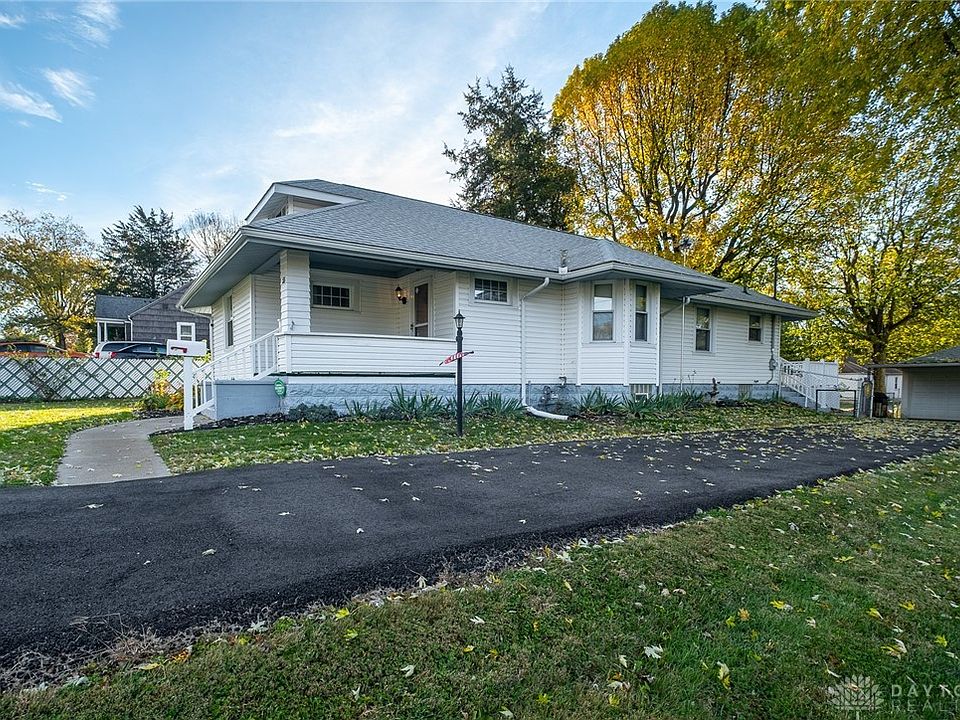 1st image of 55 Lake St