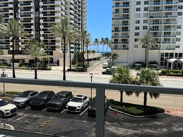 5700 Collins Ave #3C — Photo 1