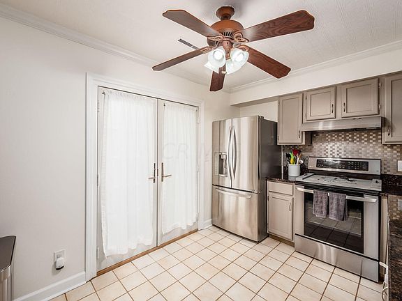 5th image of 2853 Chateau Cir #18