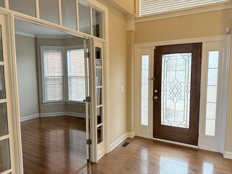 510 Clearwater Dr — Photo 3