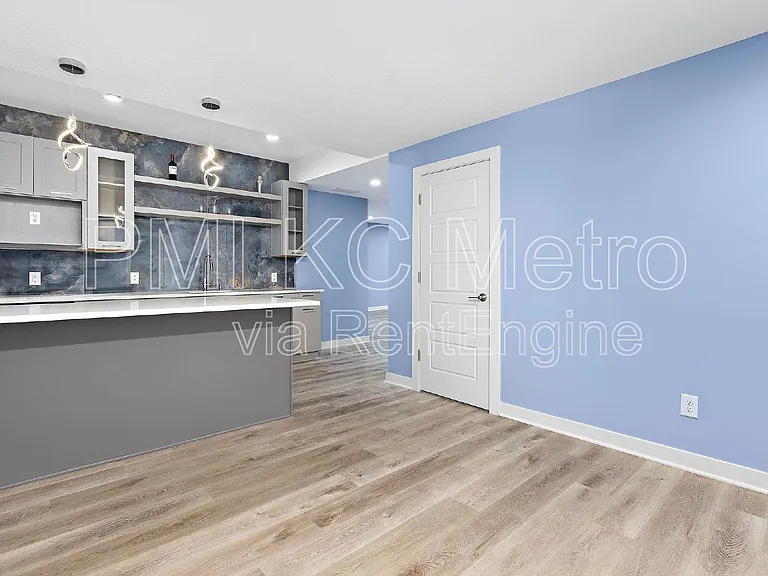 15708 Canterbury St — Photo 43