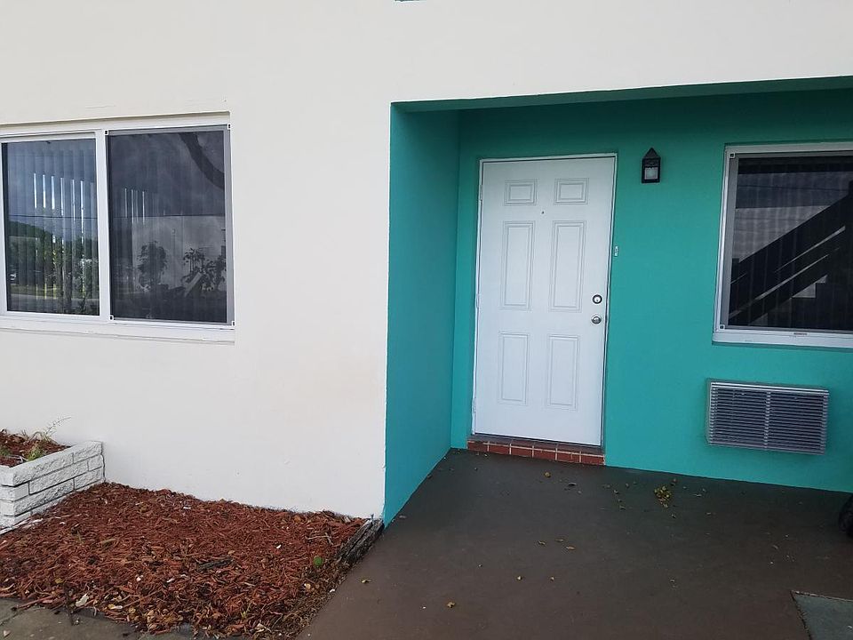 1st image of 3008 SE 4th Ave #3008