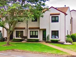 245 Plum Dr, Marlboro, NJ 07746