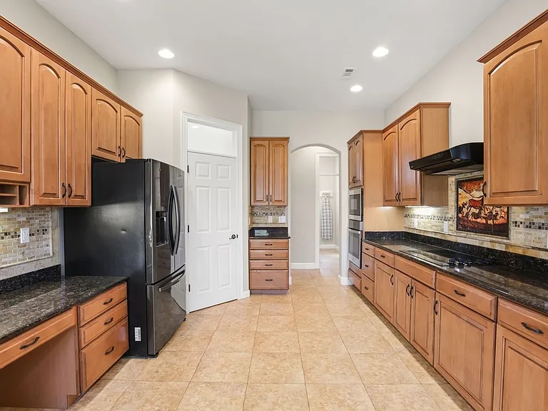 5554 Palm Lake Cir — Photo 26