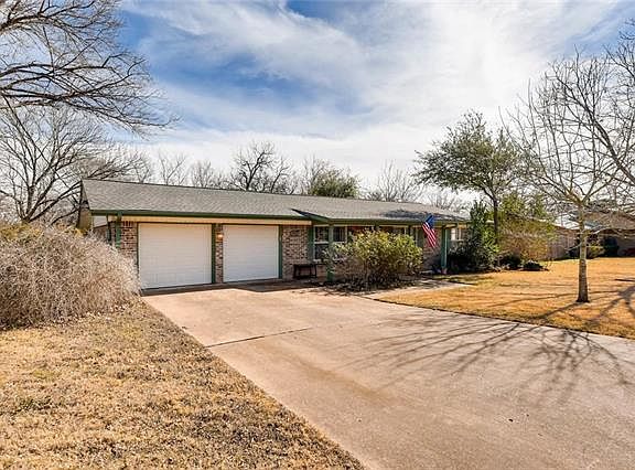 2nd image of 5805 Parkwood Dr