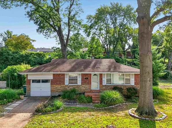 10318 Seaton Dr, Saint Louis, MO 63137