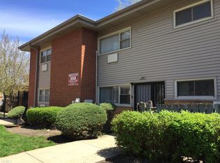 495 E End Ave, Calumet City, IL