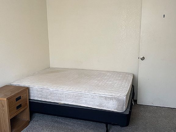 4th image of 436 E 700 S Room D