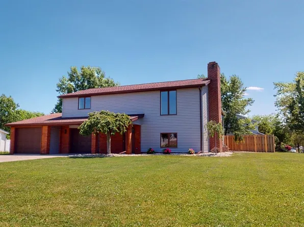 531 Cottonwood Dr, Willard, OH 44890