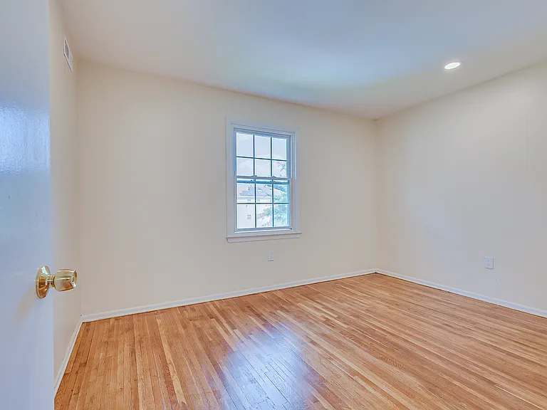 841 Walnut St #2 — Photo 14