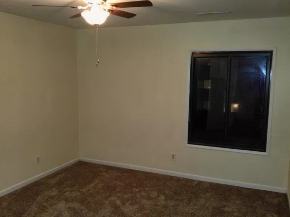 10122 Campus Way S APT 101-1A, Upper Marlboro, MD 20774